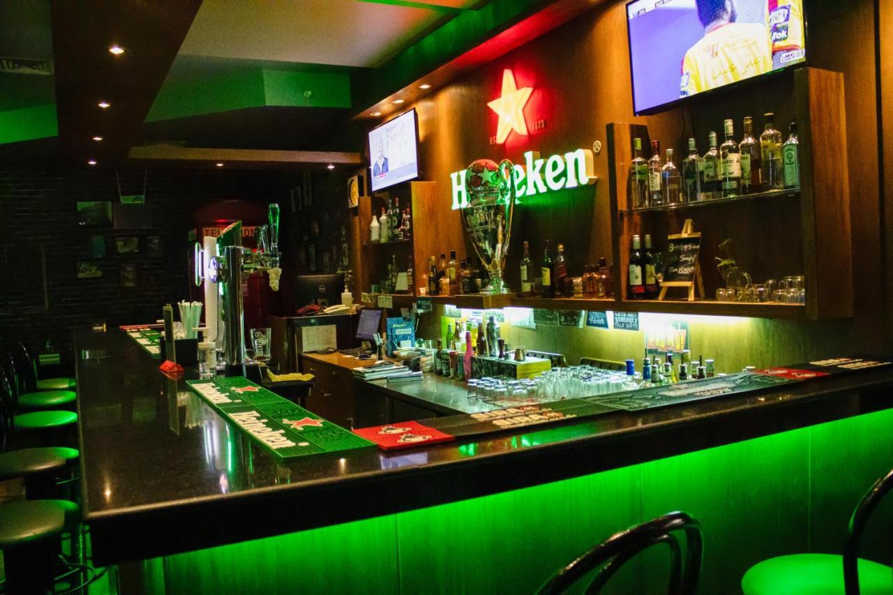 Delmon International Hotel Manama Zewnętrze zdjęcie
