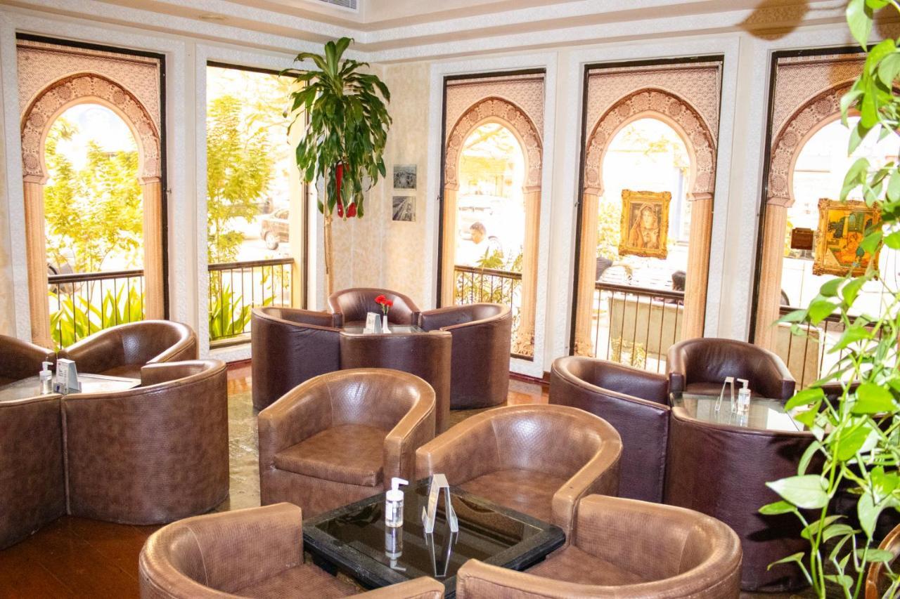 Delmon International Hotel Manama Zewnętrze zdjęcie