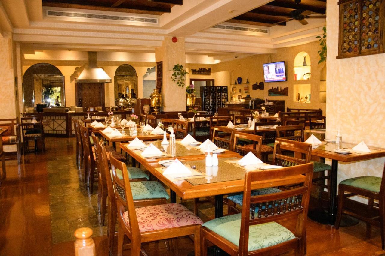 Delmon International Hotel Manama Zewnętrze zdjęcie